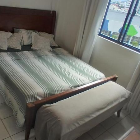 Apartamento Quadra Mar Balneario Camboriu Luaran gambar